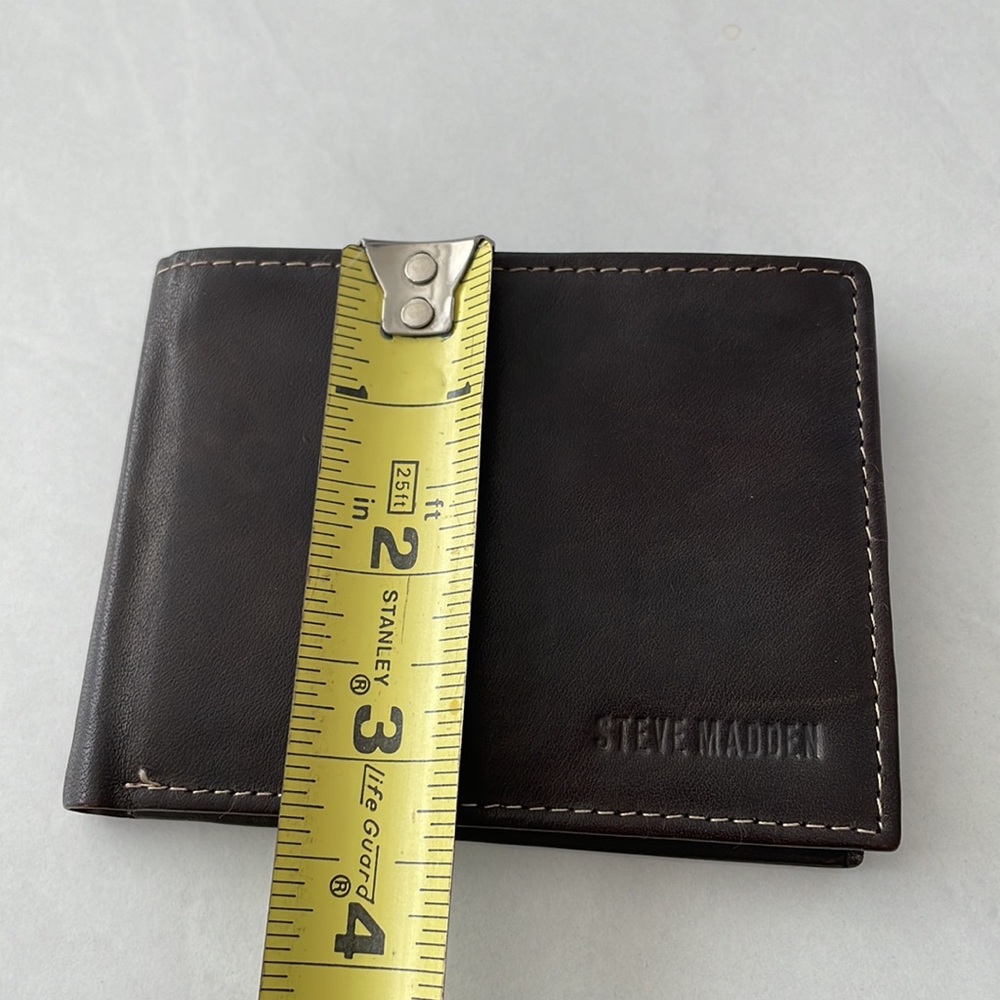 Steve Madden Dark Brown Leather Card Holder - Picture 5 of 7